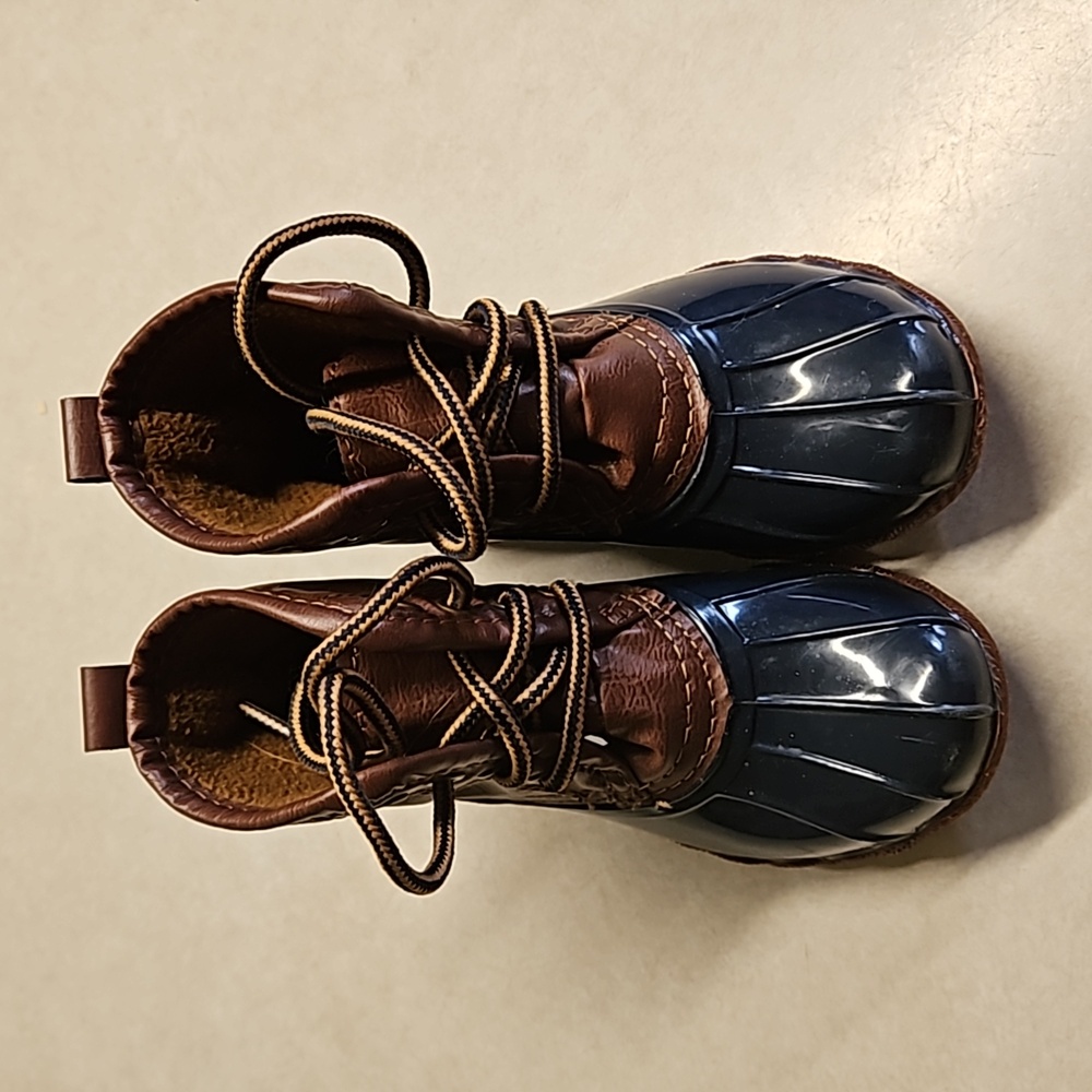 Kids Duck Boots size 10 toddler